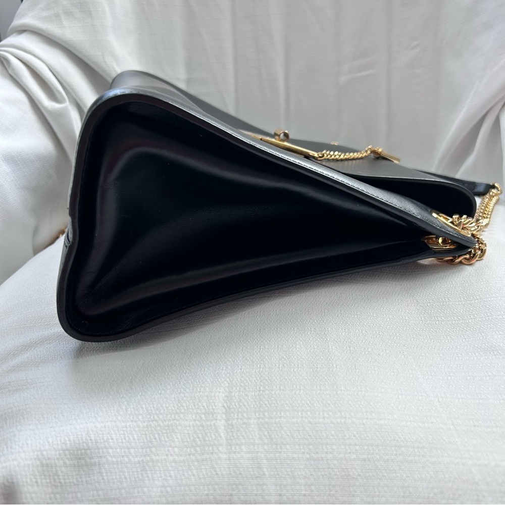 Chloe Medium Annie Shoulder Bag - Picture 6 of 16